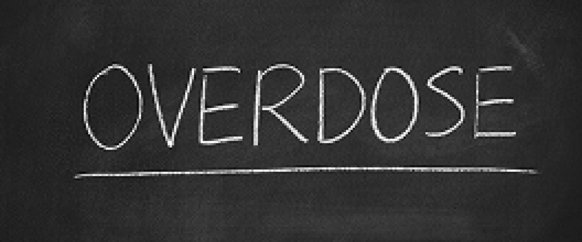 overdose written on chalkboard