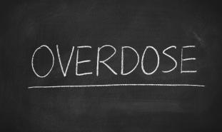 overdose written on chalkboard